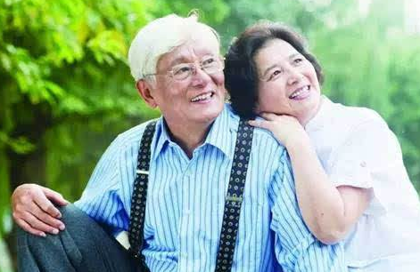 多大年齡都可以做種植牙嗎-成都義齒廠(chǎng)家